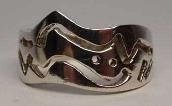 Srebrny pierścionek wycinane ozdoby R.15