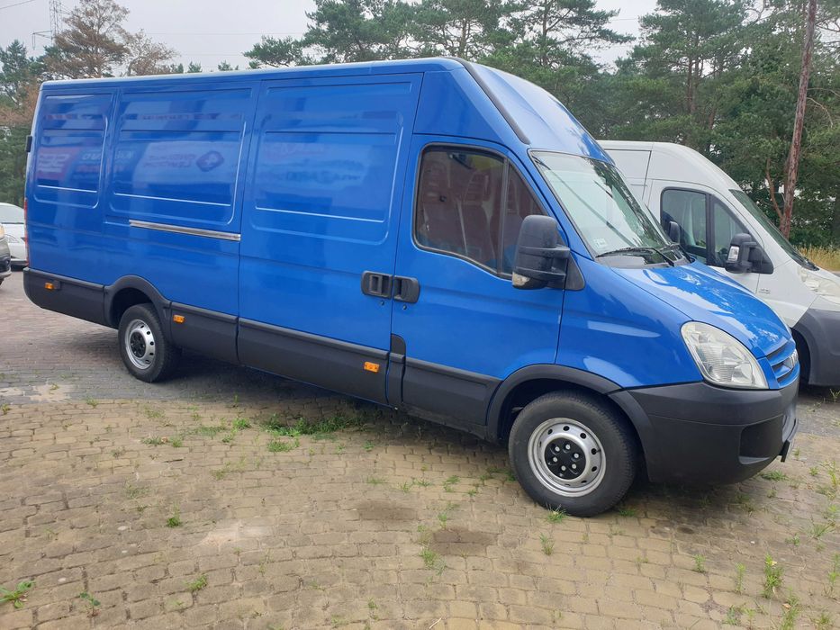 Usługa przeprowadzki, przewóz rzeczy, transport, przeprowadzka z ekipą