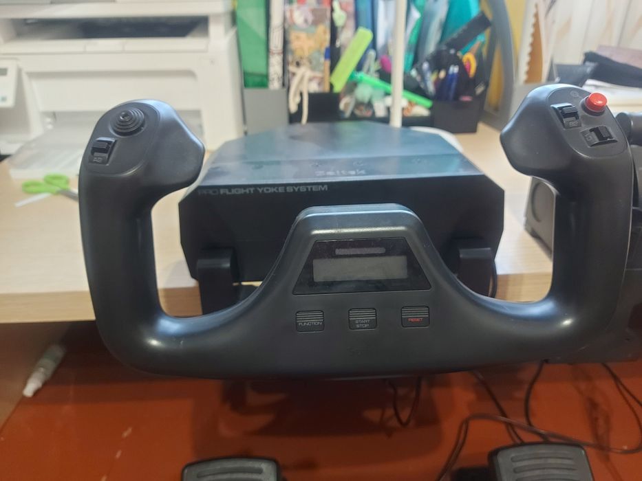 Продам Saitek Pro Flight Yoke System: