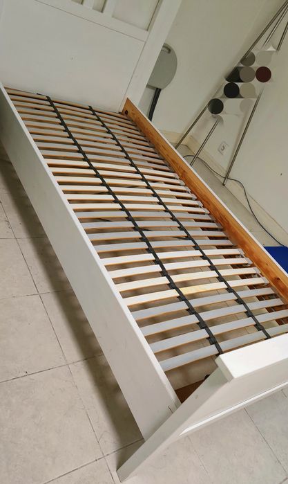 Cama solteiro IKEA HEMNES Estrutura de cama, velatura branca, 90x200cm