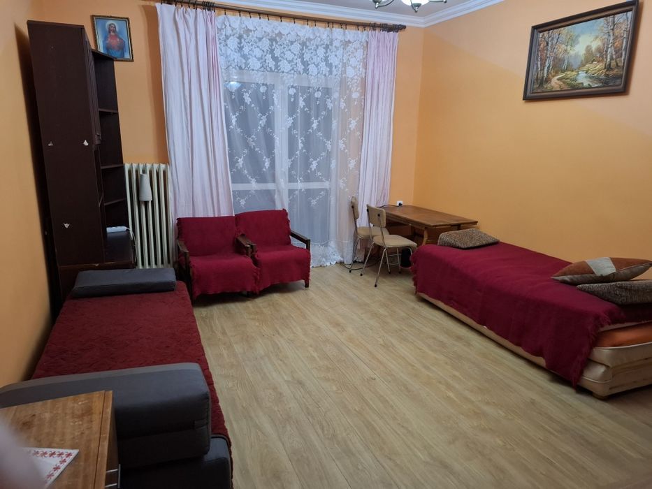 Pokój w mieszkaniu dwupokojowym  al. Racławickie