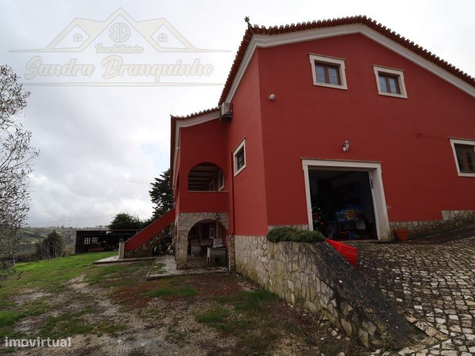 Fantástica moradia T4 em QUINTA com 6400m2