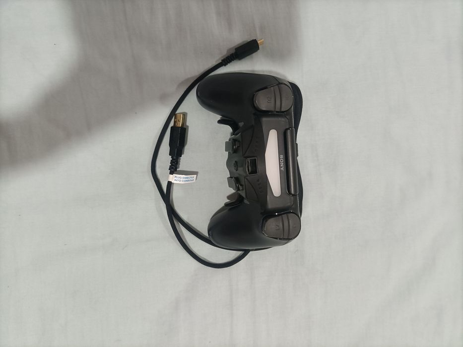 Comando PS4 com strickepack incluído