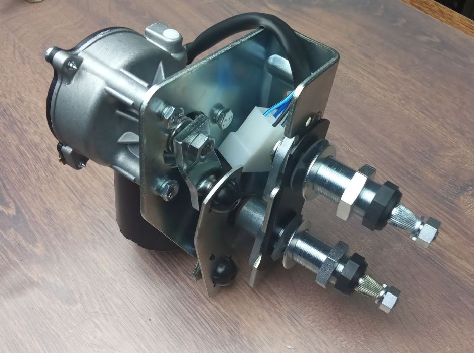 Mechanizm napędowy wycieraczki przedniej Ursus seria C, 11054