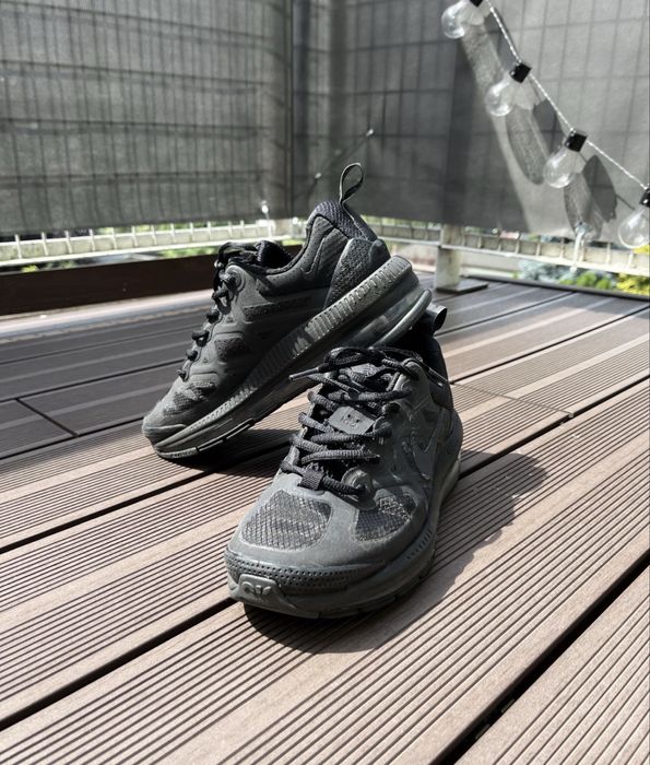 Nike Air Max Genome
