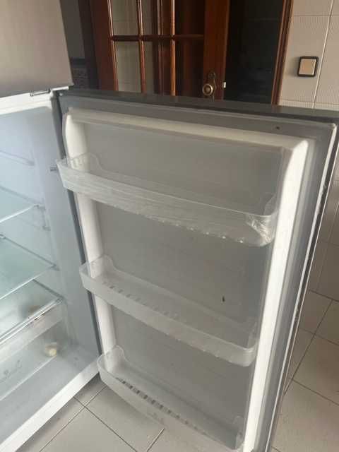 Vendo Recheio de Casa – Valor Negociável!