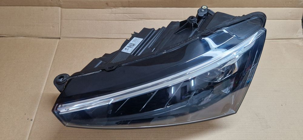 Lampa lewa skoda scala full led