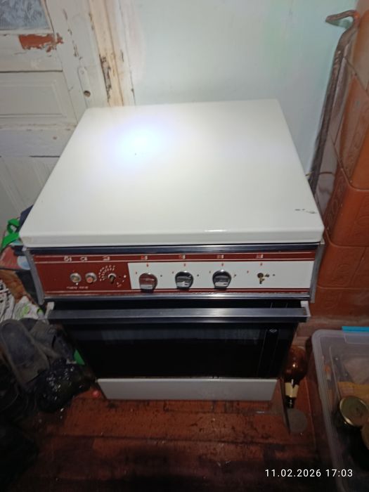 Продається в робочому стані плитка газова