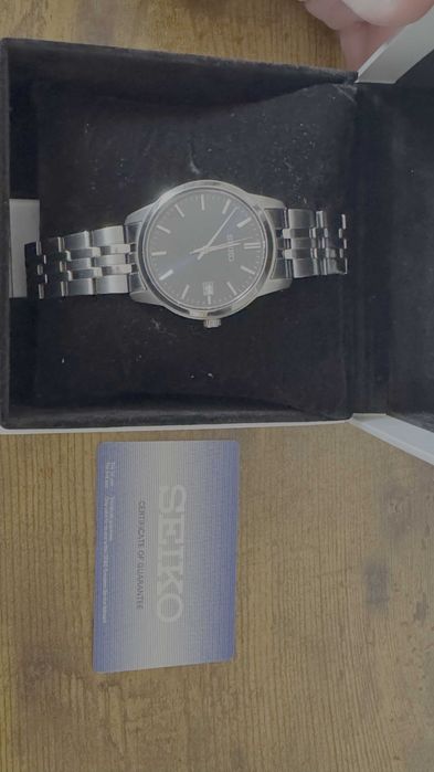 Relógio Seiko Essentials SUR399 – Como Novo / Excelente Estado