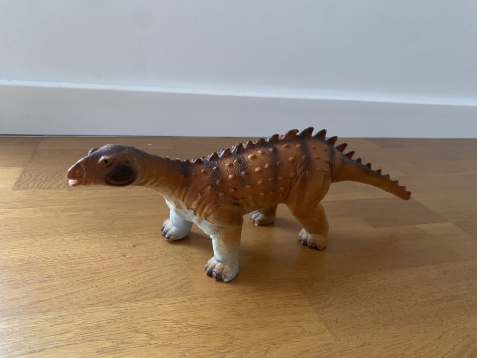 Dinozaur gumowy ok.20-30cm