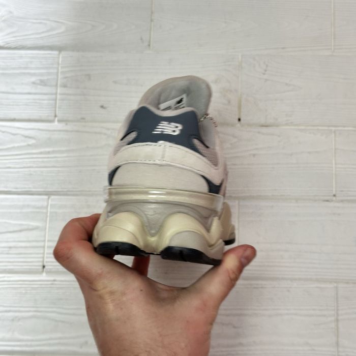 Жіночі кросівки new balance 9060