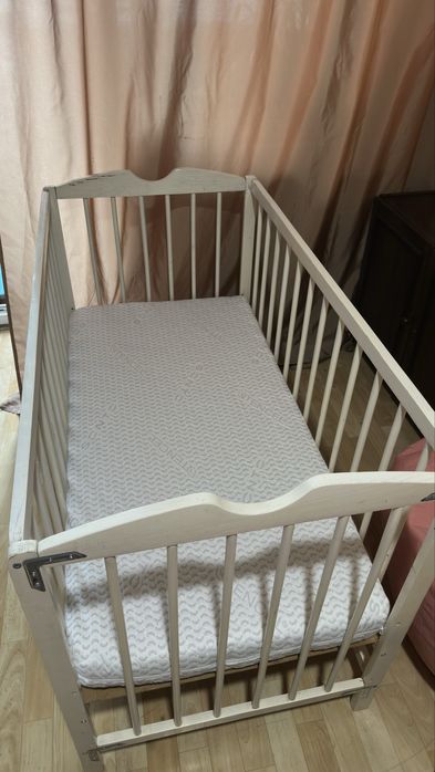Дитяча кроватка б/у