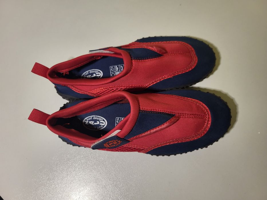 Аквашузи, коралки 37 розмір