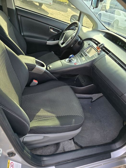 Здам в оренду авто для роботи в таксі. Toyota Prius