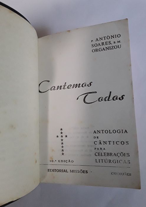 Livro religioso: Cantemos Todos, de Padre António Soares, 1974