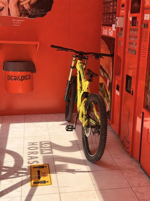 Bicicleta de dh