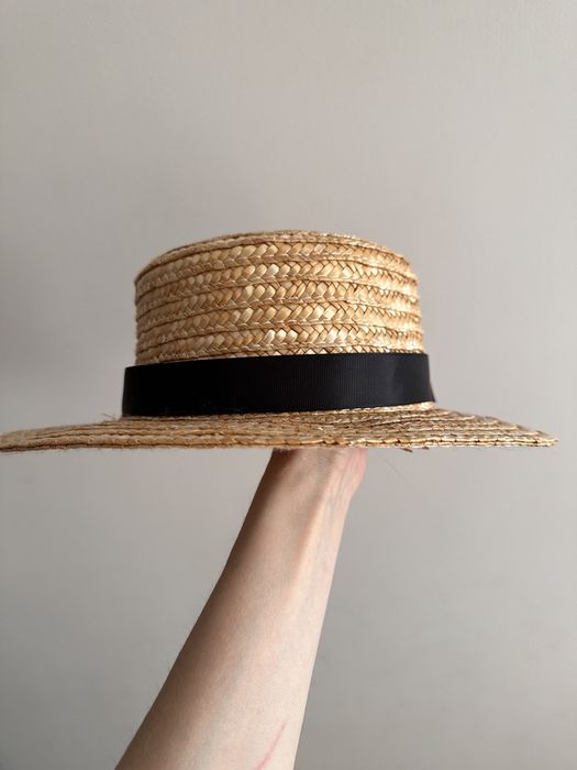 Канотьє зі стрічкою