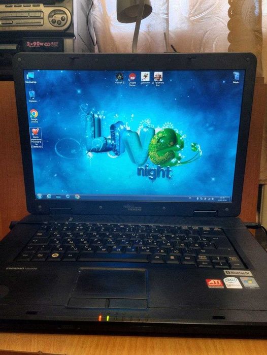 Ноутбук Fujitsu MS2215 с блоком питания 19V