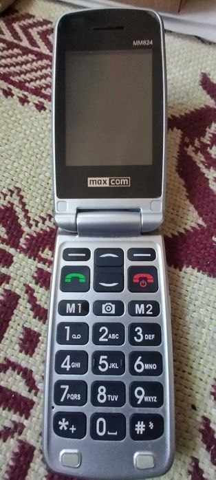 Telefon Maxcom mm824