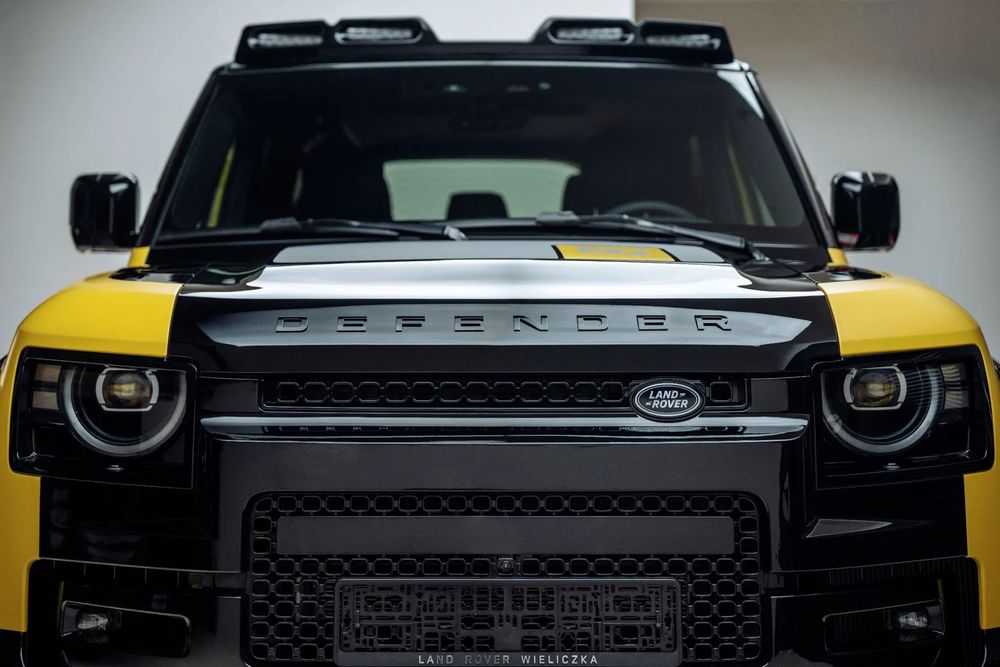 Land Rover Defender Land Rover Defender wersja Trophy z pakietem Octa