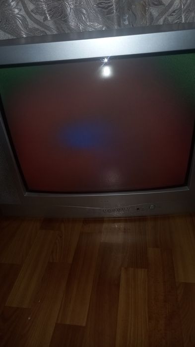 Продам телевізор