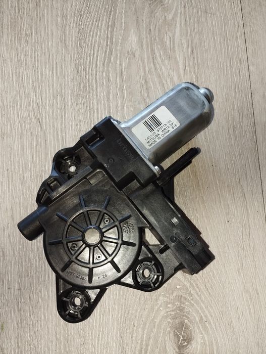 Volvo  XC70 XC 70  Silnik mechanizm  podnoszenia szyb ]2