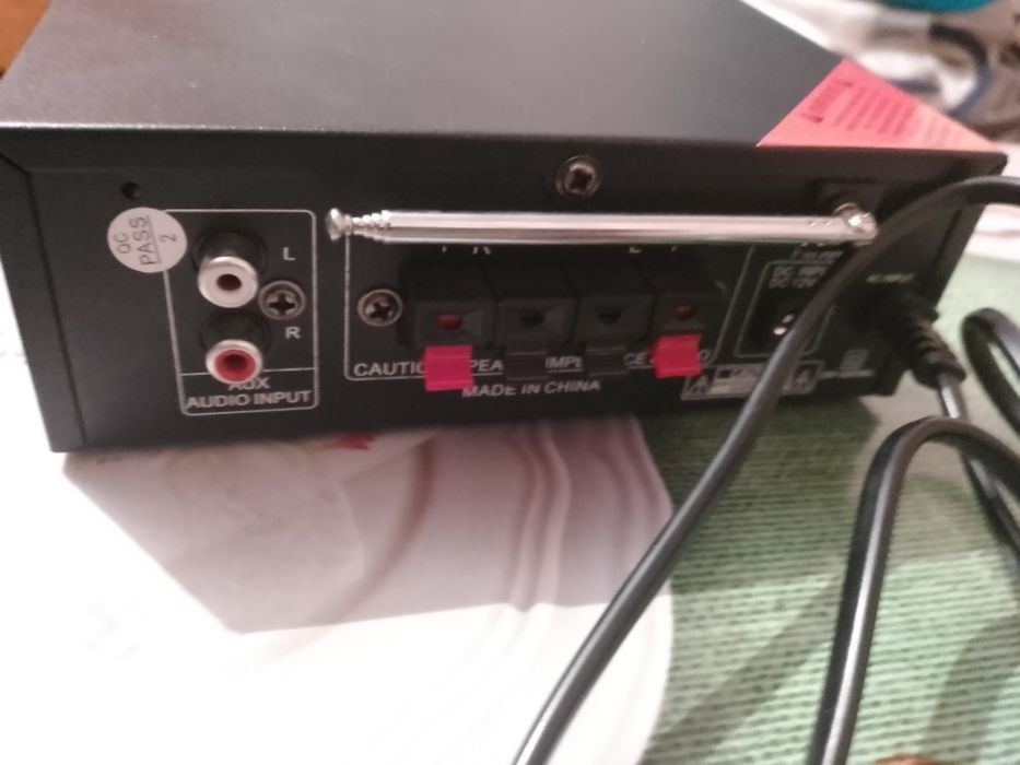 Продам усілітел звука бу