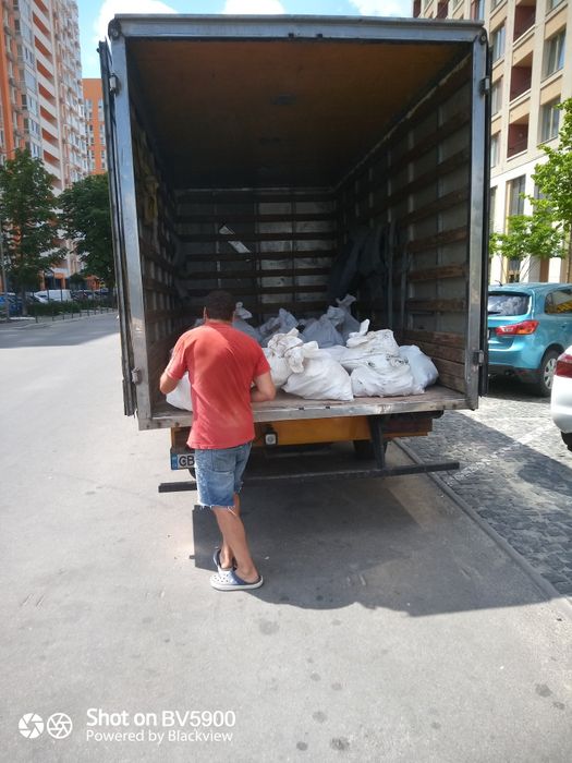 Вивіз сміття . Вивіз хламу