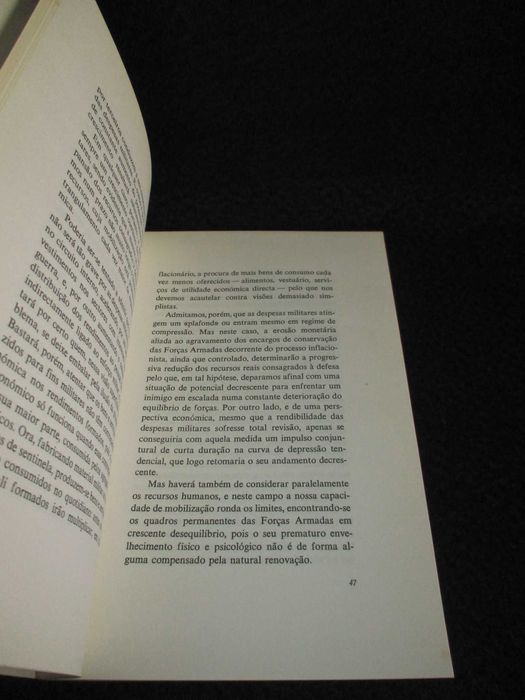 Livro Portugal e o Futuro Spínola 2ª edição 1974