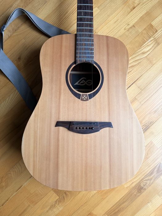 Gitara akustyczna Lag Tramontane T70D