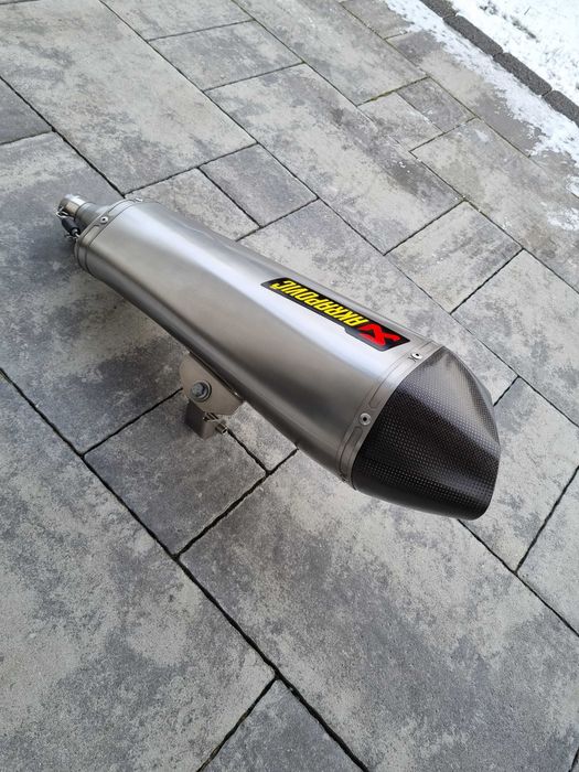 Piaggio MP3 Fuoco Beverly Nexus Satelis X Evo Tłumik Wydech Akrapovic