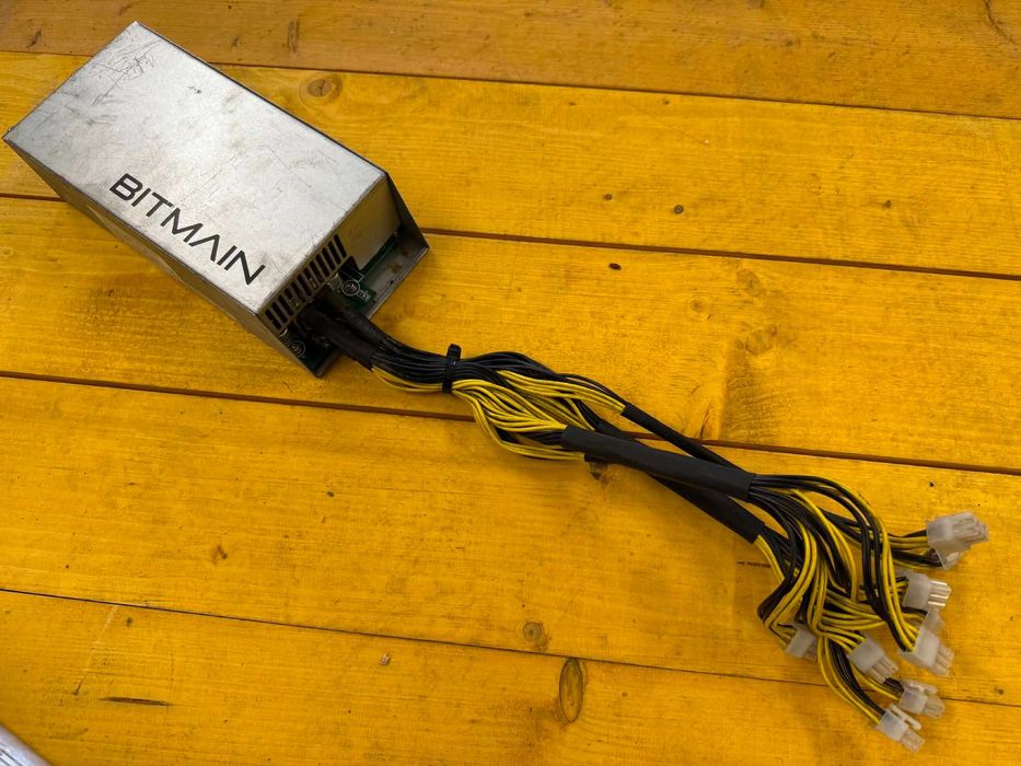 Koparka Bitcoin BTC Antminer s9 14ths z zasilaczem Bitmain APW3 A3 1600W