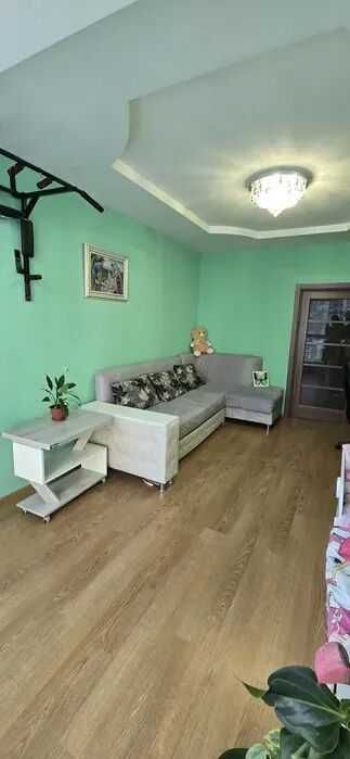 Продається 2 кім.квартира в НОВОБУДОВІ,на 5 поверсі,з меблями і технік