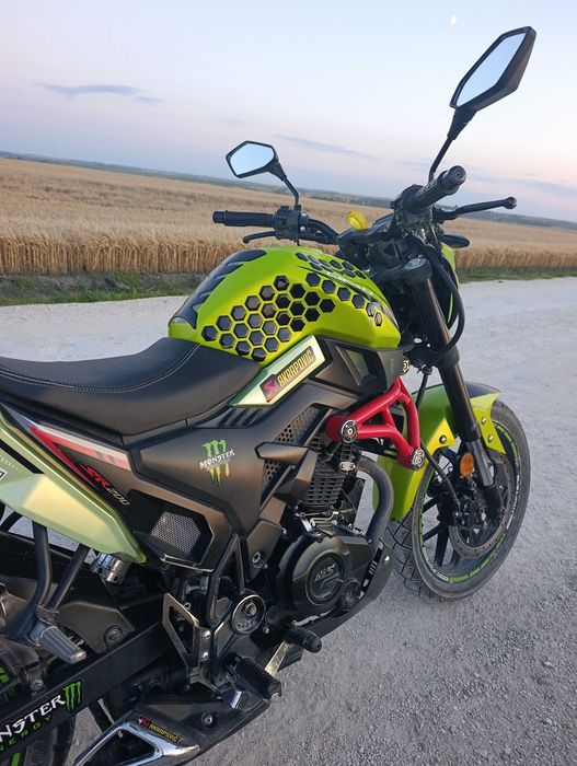 Мотоцикл sr200 lifan