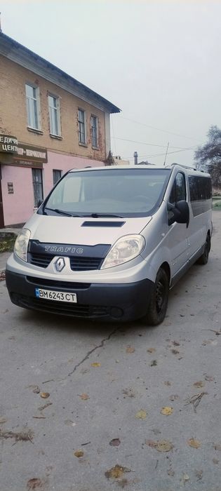 Рено трафік пасажир