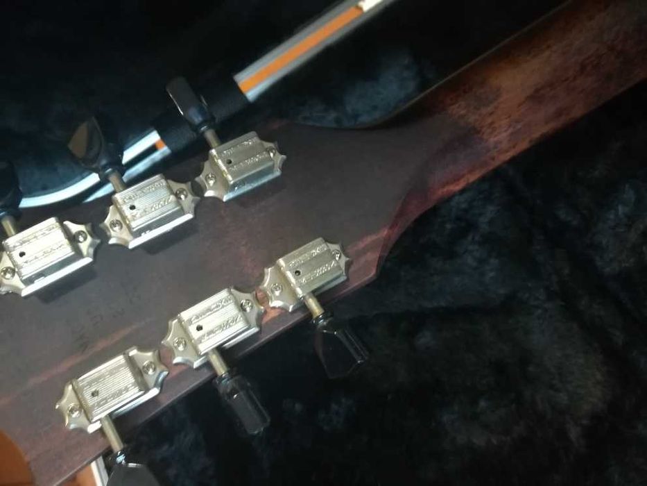 Guitarra Gibson SGJ Americana .