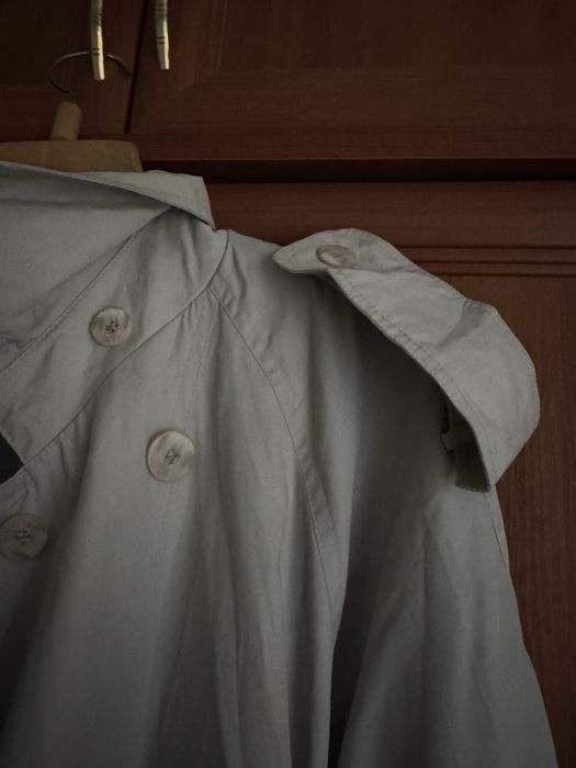 Жіночий тренч світлий, довжина 123 см