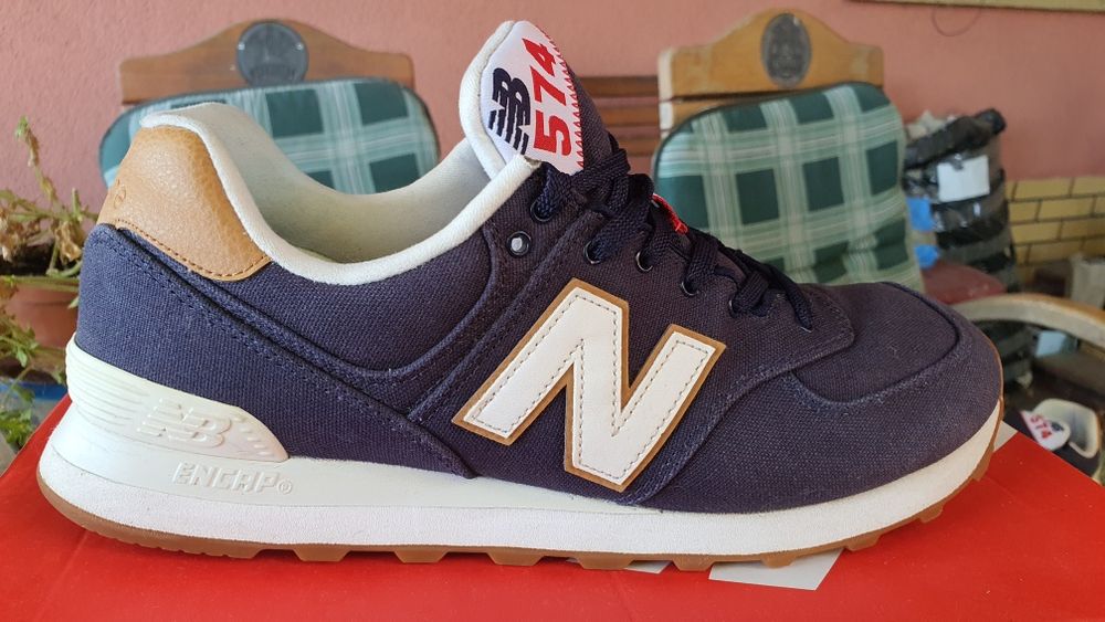 New Balance 44 - 28 cm.