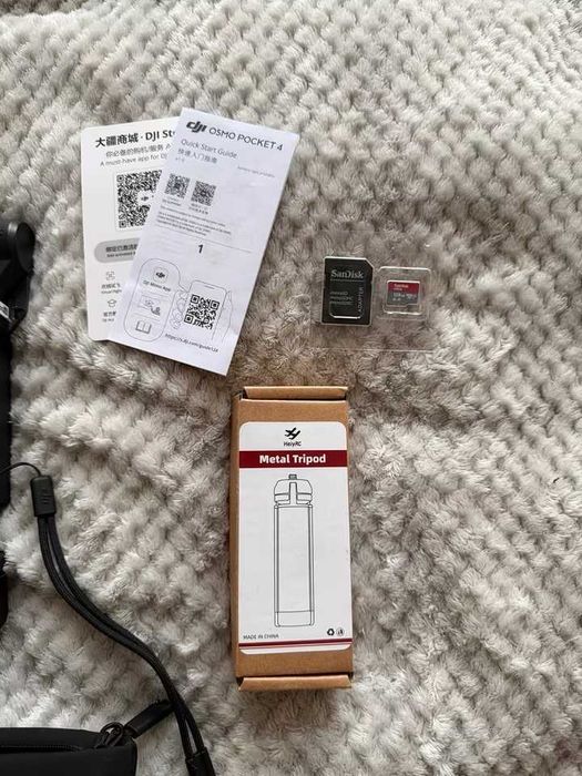 DJI Osmo Pocket 4 Standard Combo