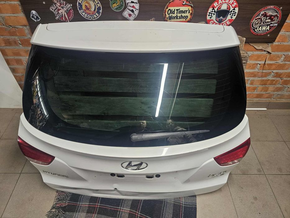 Hyundai ix 35 2013 r. Klapa bagażnika po stłuczce.