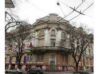 Продам преміщеня  в центрі міста 4000м2