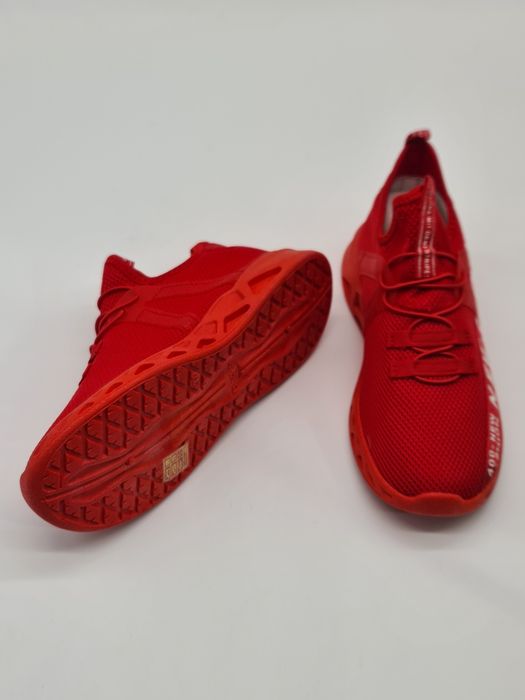 Ténis vermelho desporto 37