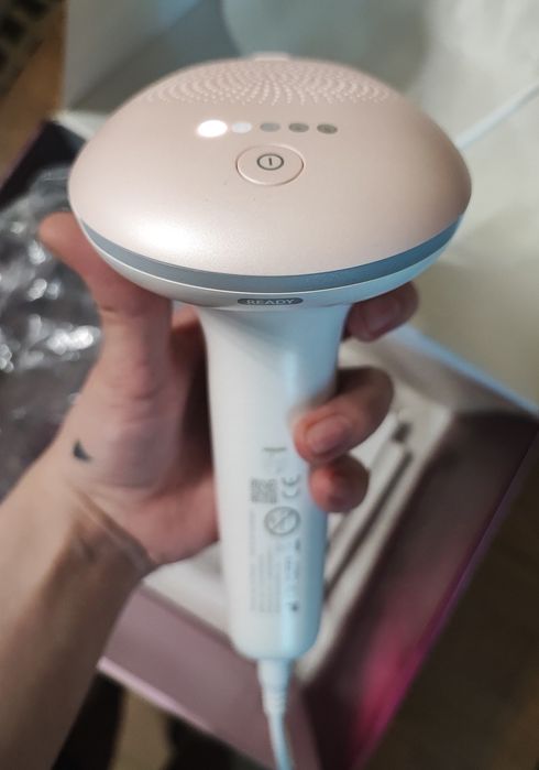 Фотоепілятор Lumea від PHILIPS