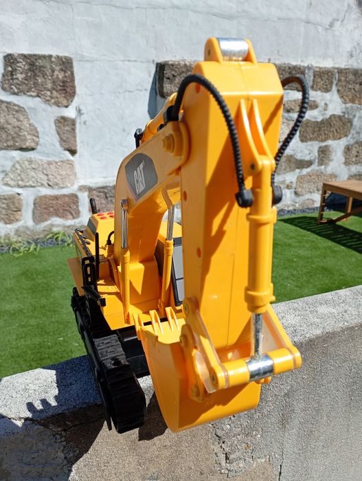 Escavadora CAT Caterpillar