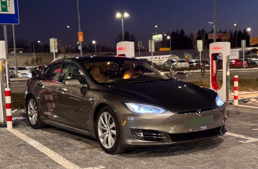 Tesla Model S TESLA 70D DARMOWE ładownie