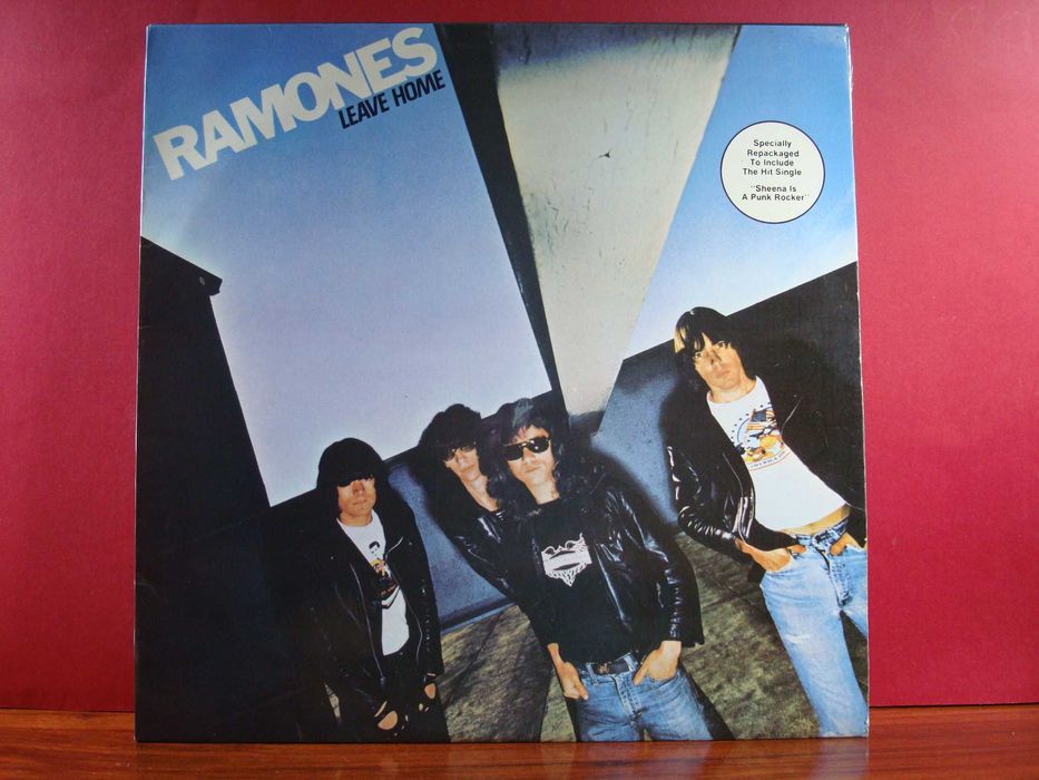 Ramones - Leave Home / VG Plus / LP / PT / 1977