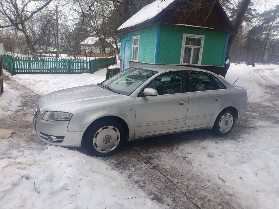 Ауді А4 2005 року