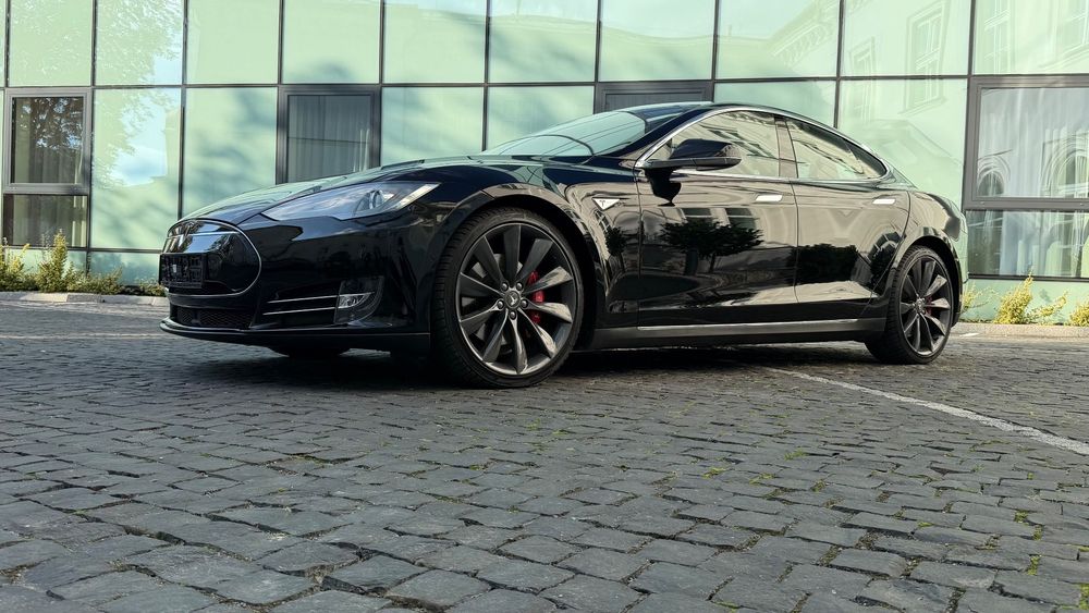 Tesla Model S Super Car Tesla S P85D 772KM Performance w Idealnym Stanie