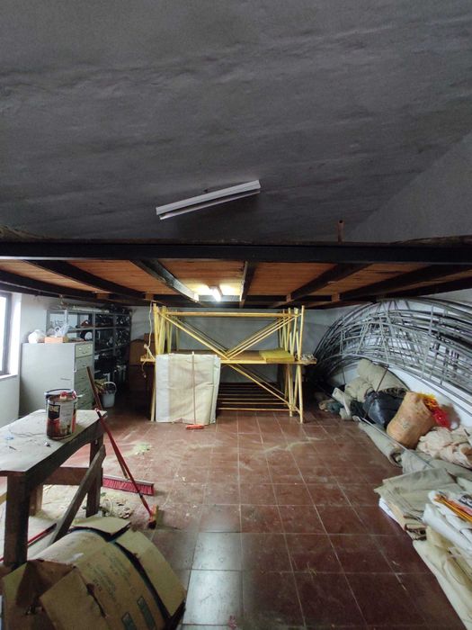 Suportes de ferro para estrado/palco