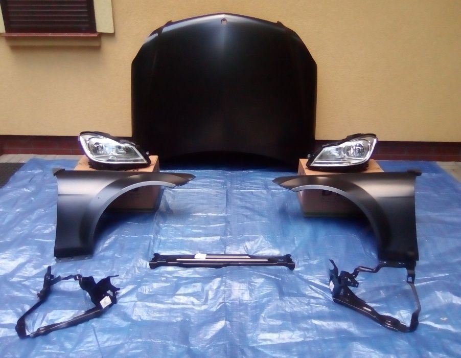 MERCEDES C KLASA W 204 LIFT 2011 - reflektor przedni lewy NOWY